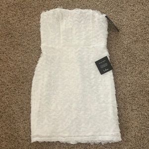 Lulu’s white cocktail dress